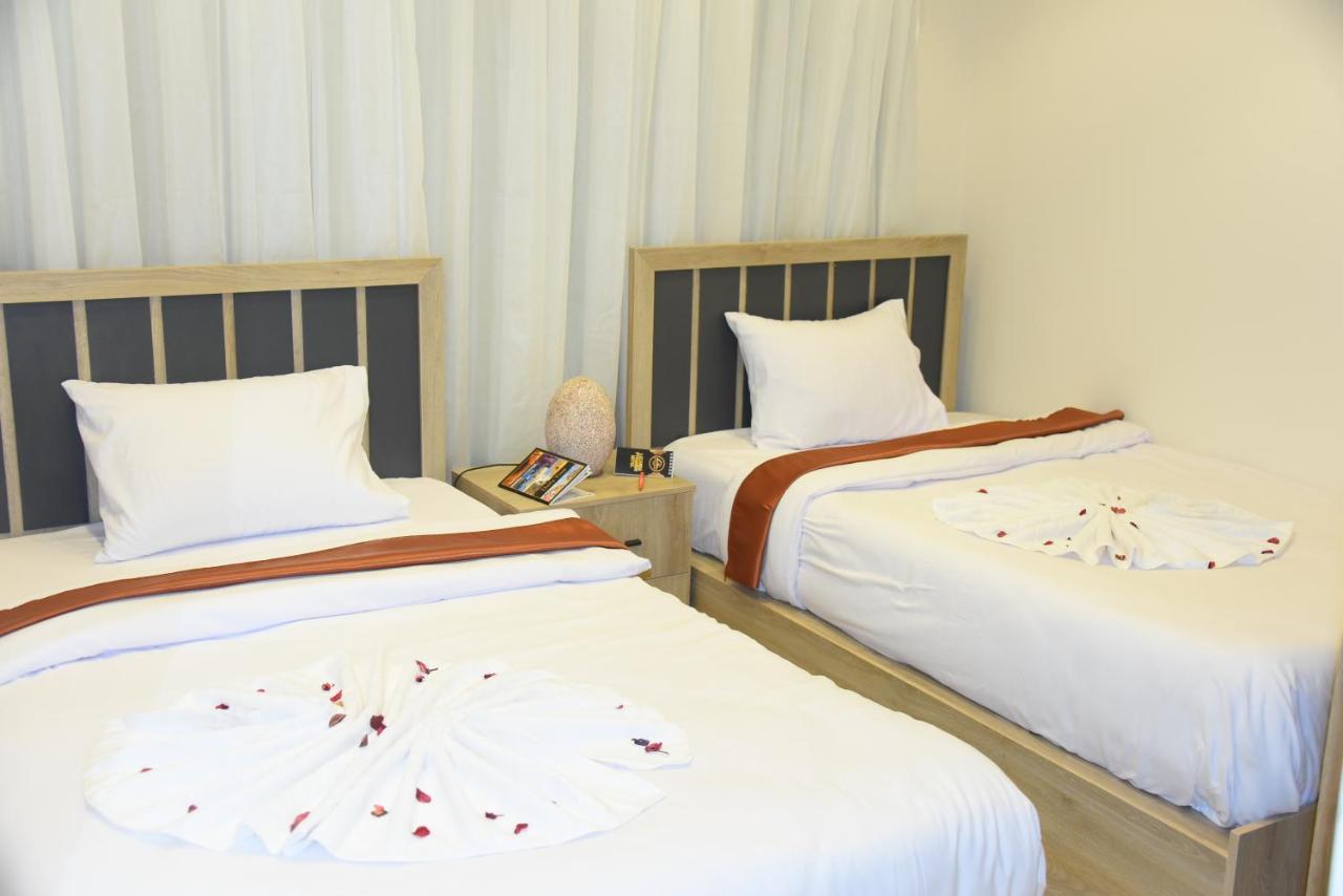 Locanda Pyramids Hotel Kafrat al Jabal Exterior photo